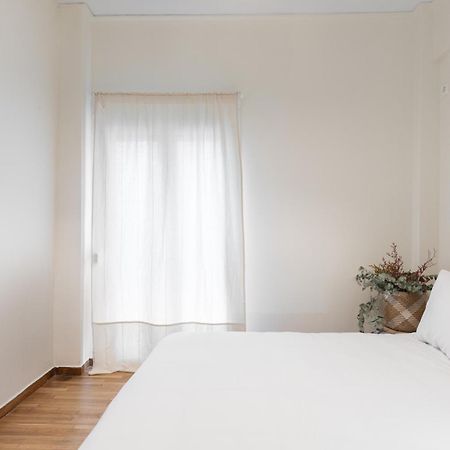 Lovely Apartment In Exarcheia Atenas Exterior foto